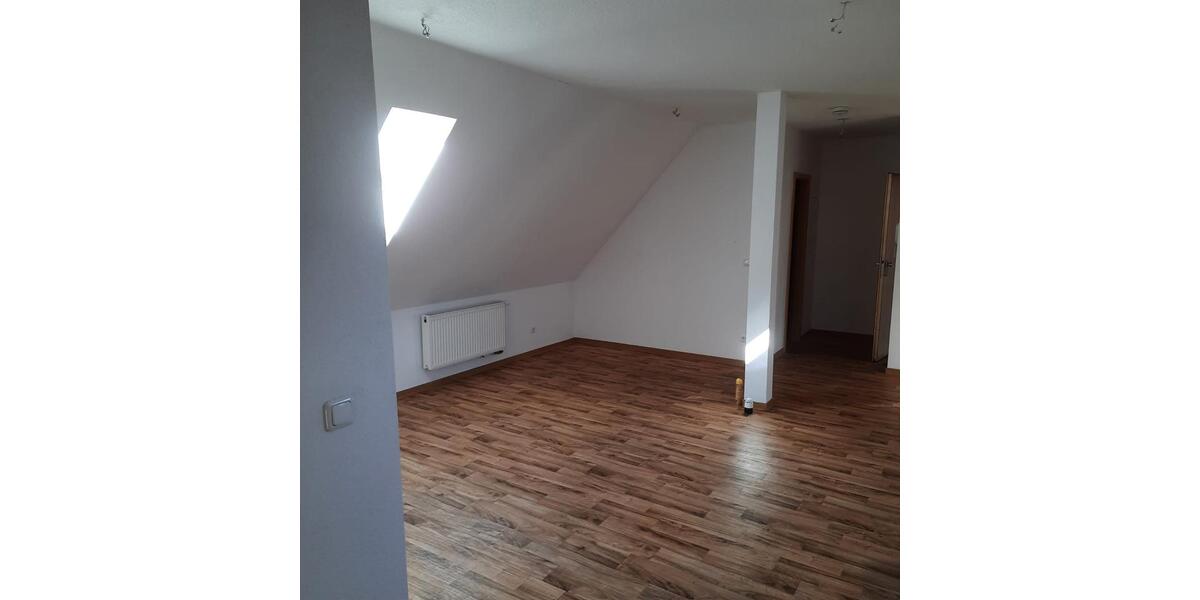 Dachgeschoßwohnung Meiningen - 3 Zimmer, 56 m&sup2;, 365&euro; | Angebot:25871742