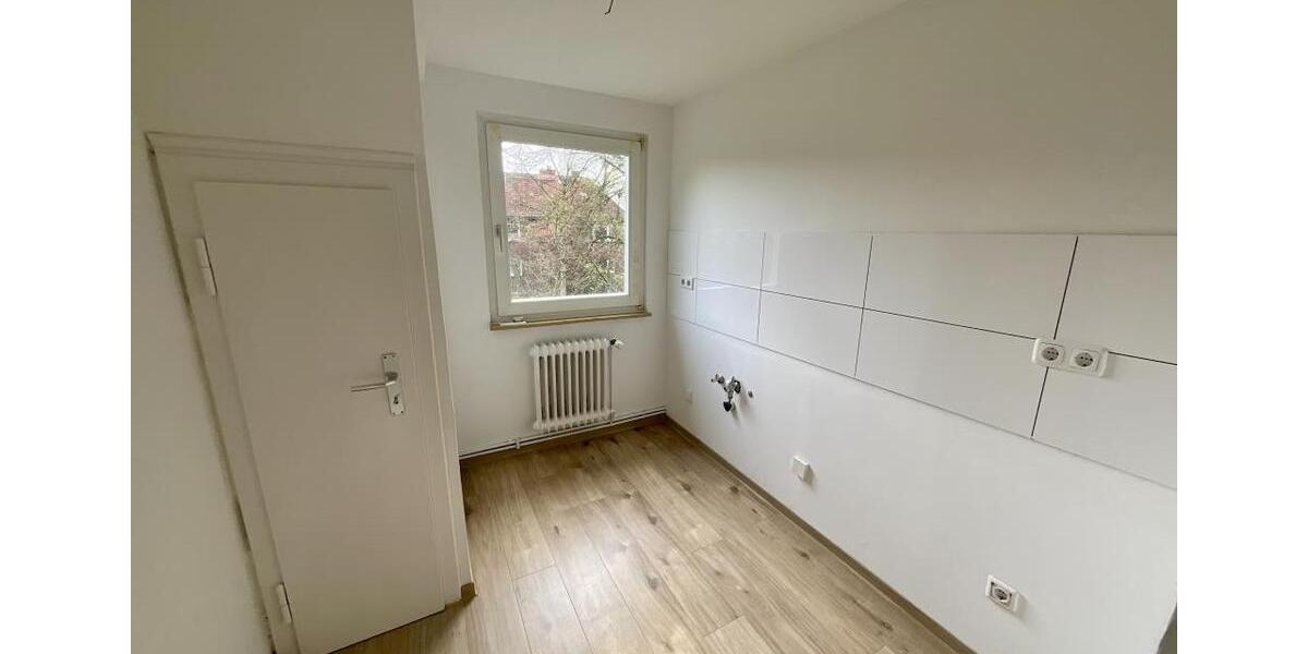 Dachgeschoßwohnung Wilhelmshaven Aldenburg - 3 Zimmer, 63 m&sup2;, 479&euro; | Angebot:24152992