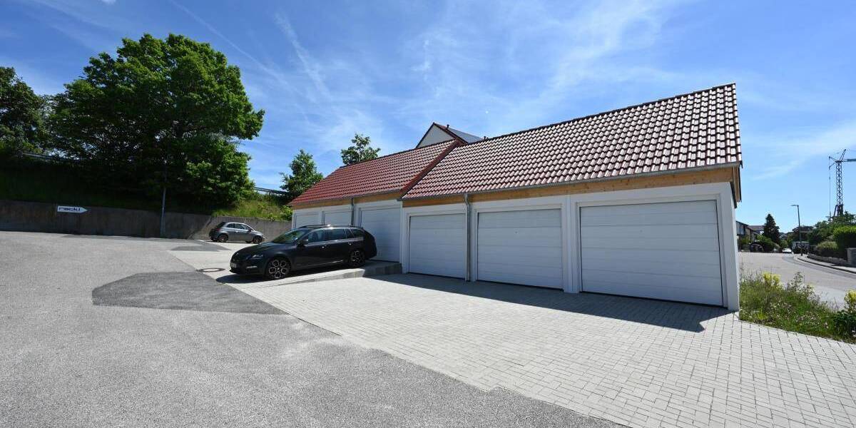 Reihenmittelhaus Postbauer-Heng Heng - 5 Zimmer, 131 m&sup2;, 1.375&euro; | Angebot:26740273