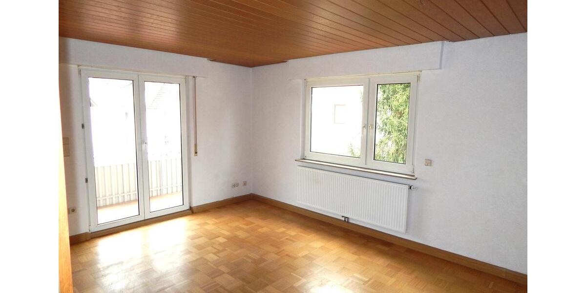 schöne 3,5 Zi-Whg ca. 77qm Obergeschoss 3 zimmer