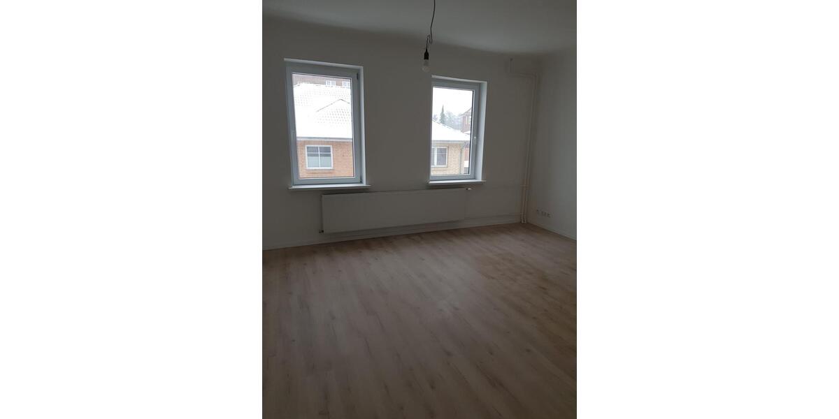 Mehrfamilienhaus, Wohnhaus Flensburg - 7 Zimmer, 360 m&sup2;, 3.240&euro; | Angebot:24836609