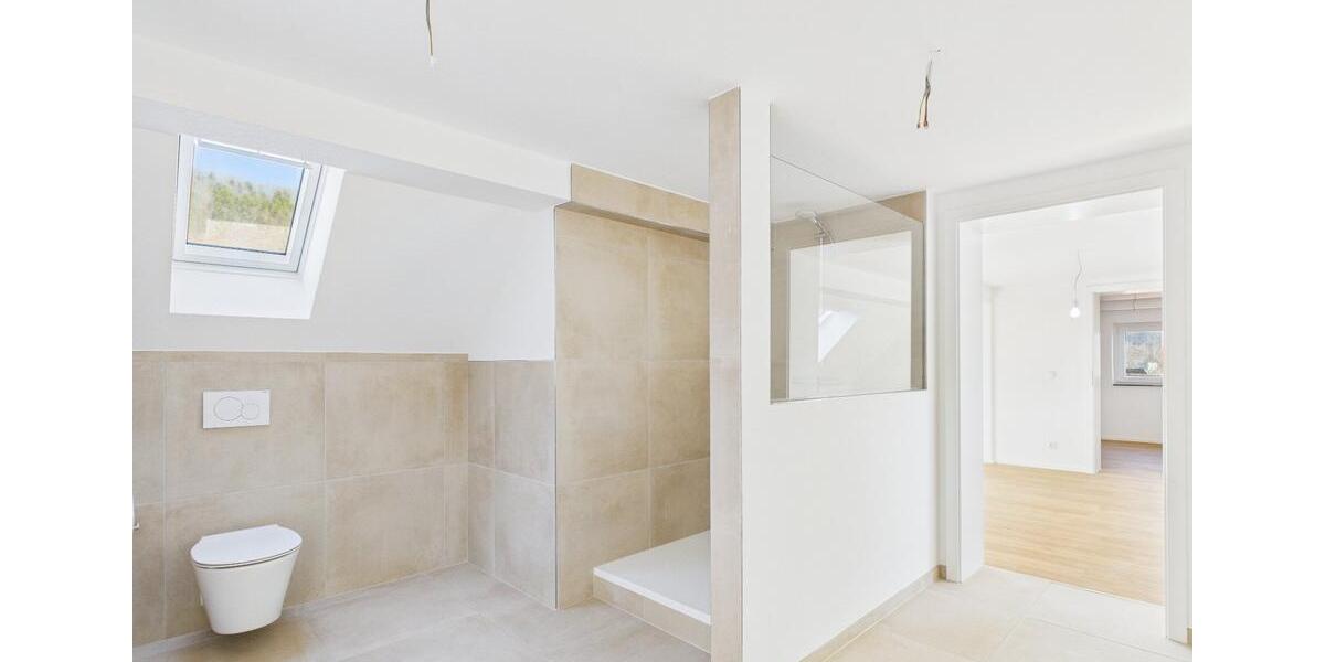 Etagenwohnung Blaubeuren - 5 Zimmer, 194 m&sup2;, 1.900&euro; | Angebot:25291577