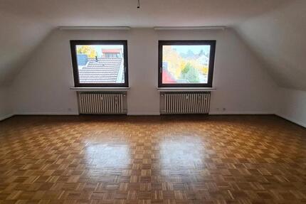 2 Zimmer Dachgeschoss Wohnung 800€ 62qm zimmer