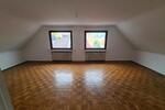 2 Zimmer Dachgeschoss Wohnung 800€ 62qm zimmer