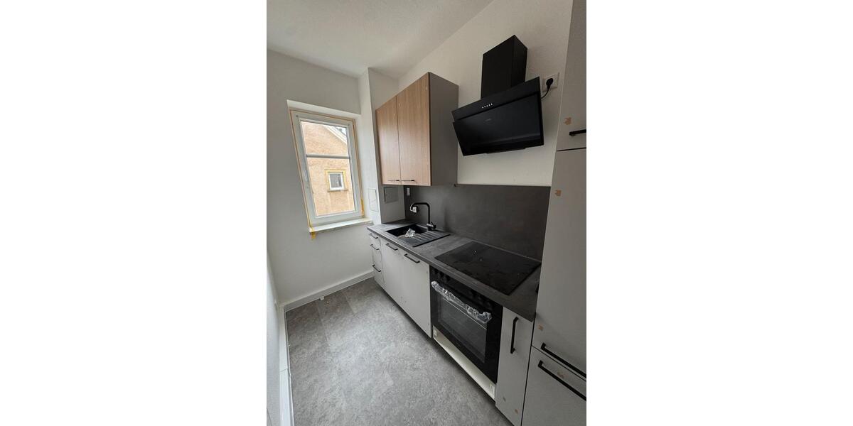 Dachgeschoßwohnung Glauchau - 3 Zimmer, 64 m&sup2;, 450&euro; | Angebot:26479184