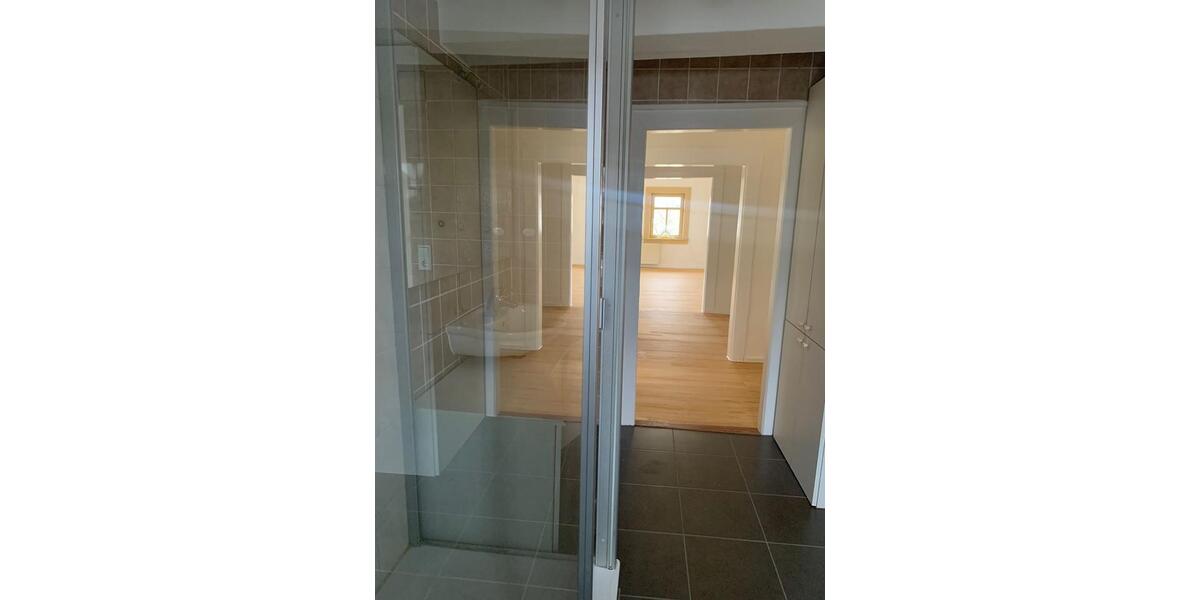 Etagenwohnung Arnstadt - 3 Zimmer, 75 m&sup2;, 650&euro; | Angebot:26701840