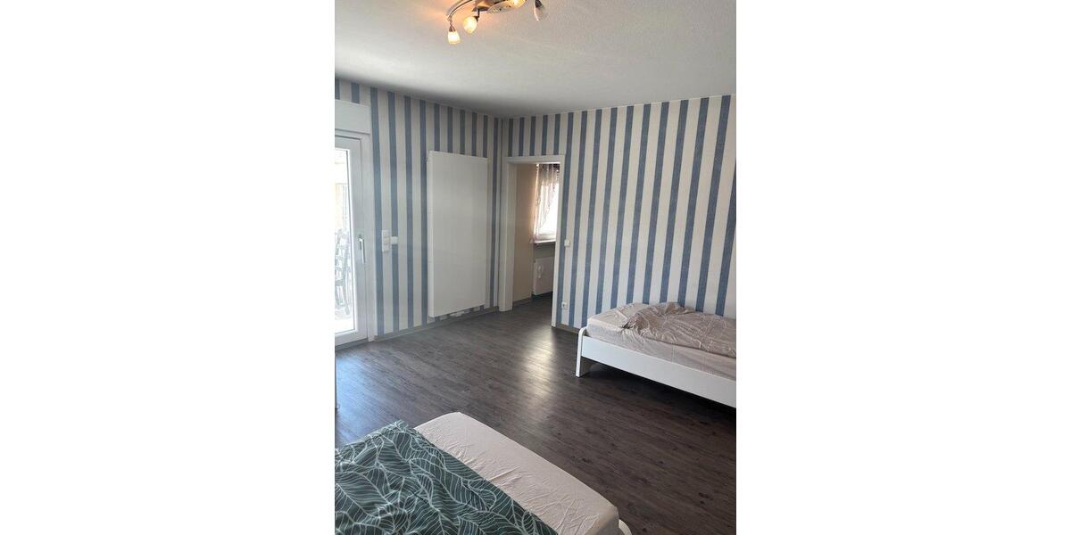 Etagenwohnung Dreieich - 3 Zimmer, 80 m&sup2;, 1.400&euro; | Angebot:26697989