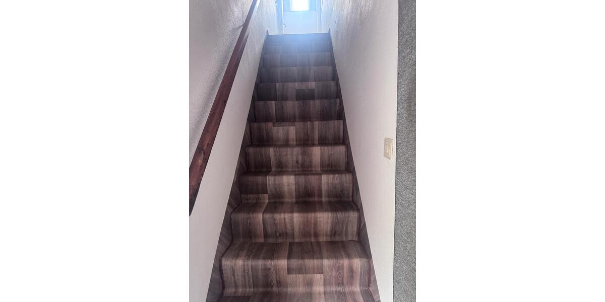 Etagenwohnung Hatten - 6 Zimmer, 130 m&sup2;, 1.130&euro; | Angebot:26564033