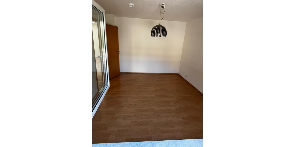 Etagenwohnung Recklinghausen Berghausen - 2 Zimmer, 81 m&sup2;, 595&euro; | Angebot:24599586