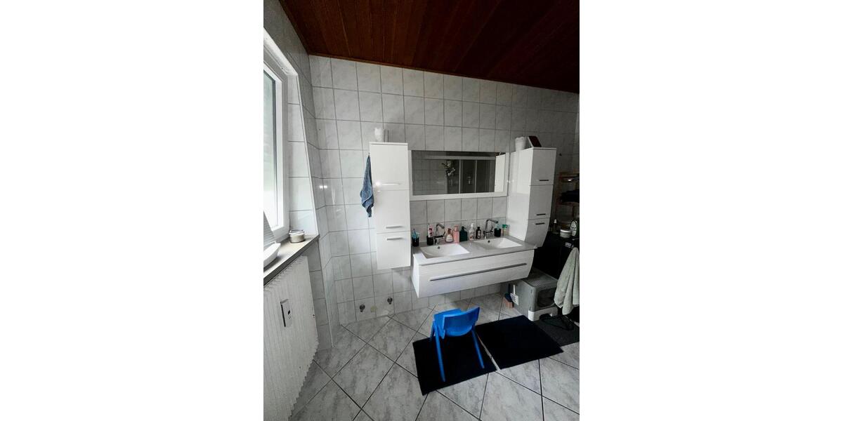 Erdgeschoßwohnung Amberg - 4.5 Zimmer, 120 m&sup2;, 750&euro; | Angebot:26589150