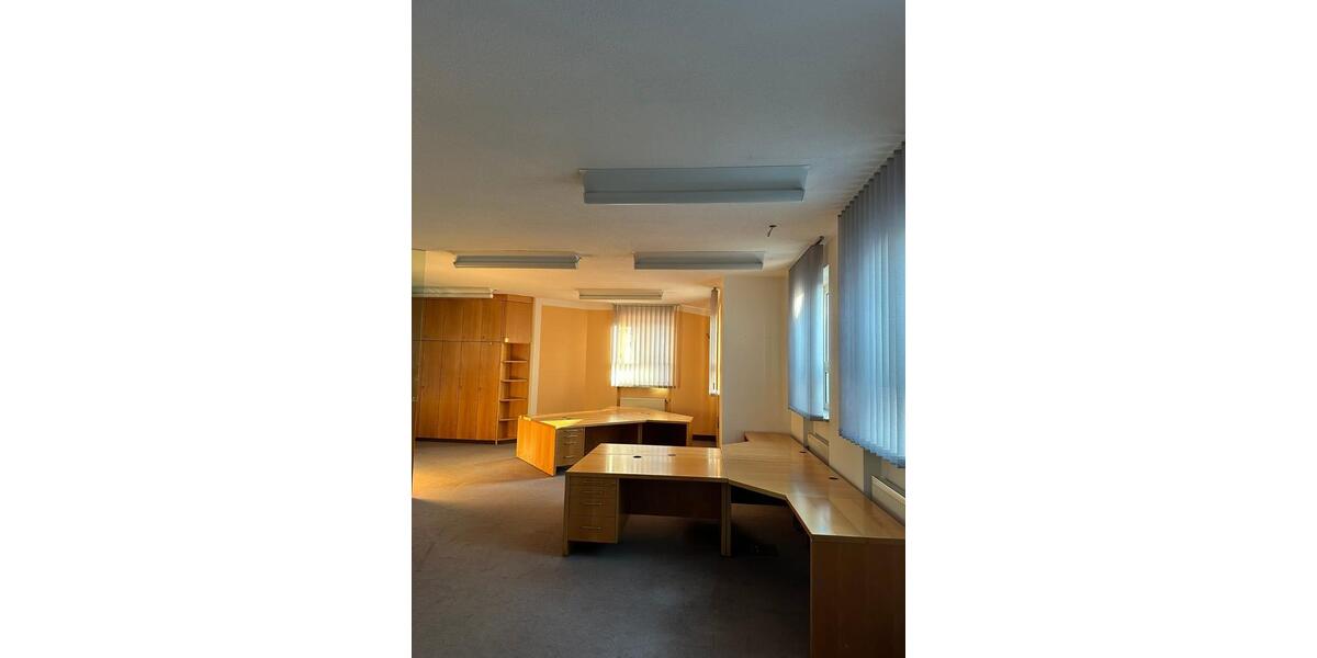 Gewerbeobjekt Abensberg - 1.950&euro; | Angebot:24401772