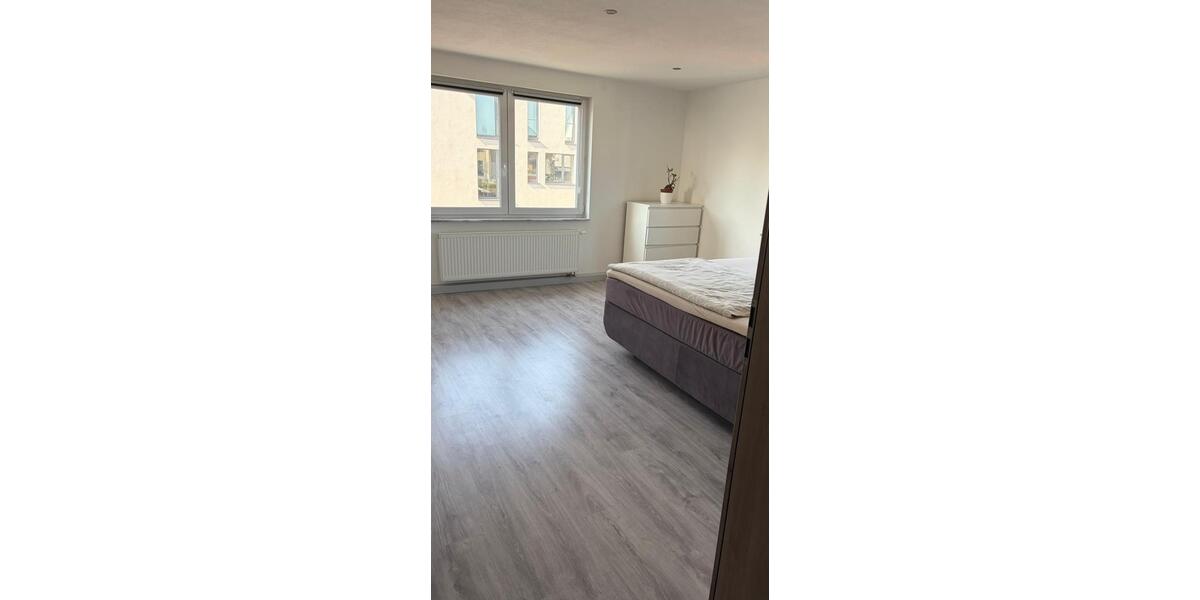 Etagenwohnung Eislingen (Fils) - 3 Zimmer, 68 m&sup2;, 900&euro; | Angebot:26481434