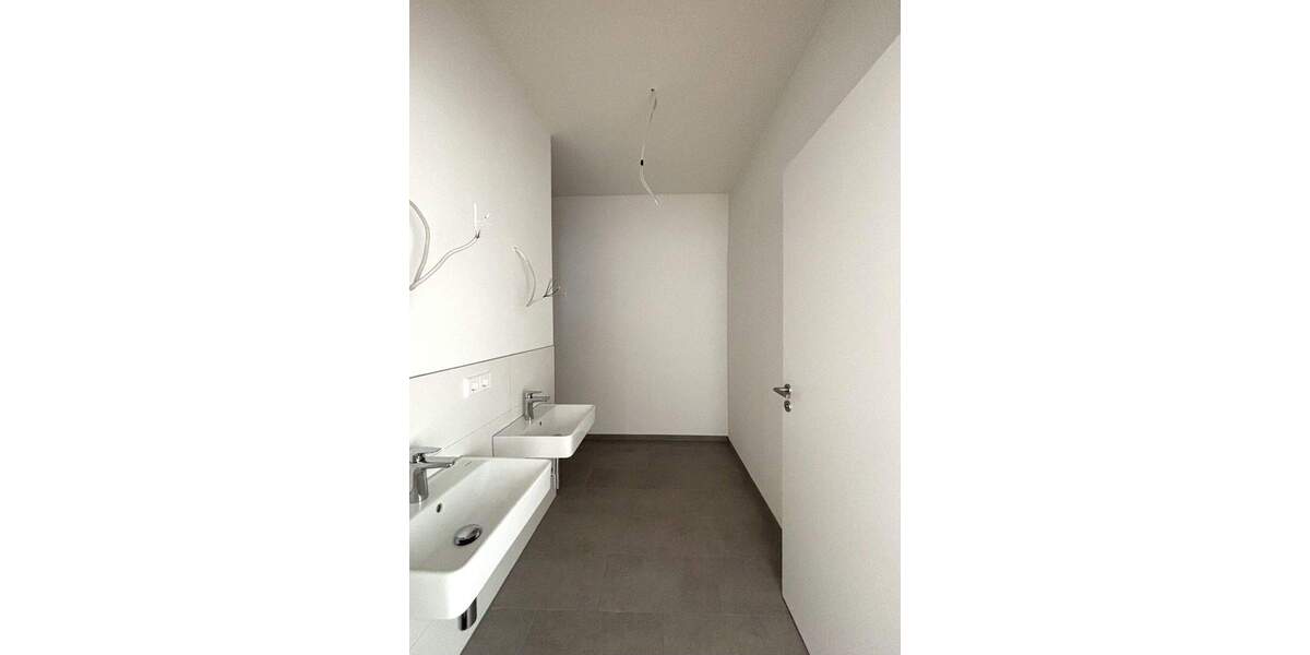 Etagenwohnung Sindelfingen Mitte - 2 Zimmer, 89 m&sup2;, 1.380&euro; | Angebot:24407414