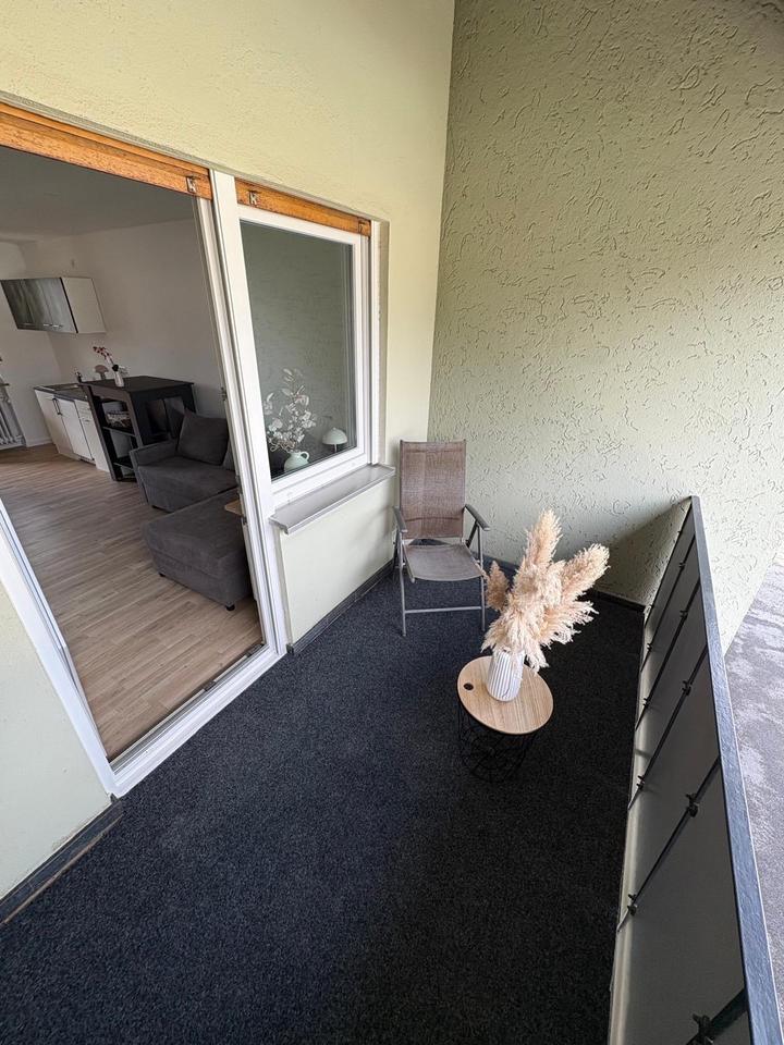 Möblierte 1-Zimmer-Wohnung mit Balkon & Wintergarten in Ansbach
