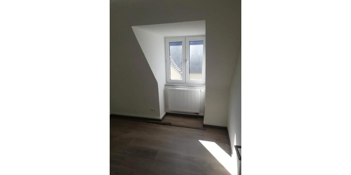 Dachgeschoßwohnung Waldenburg - 2 Zimmer, 45 m&sup2;, 525&euro; | Angebot:26630881