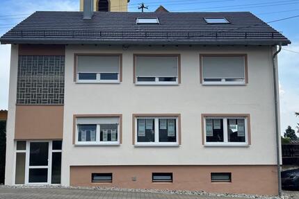 Wohnung Unterschneidheim - 6 Zimmer, 130 m&sup2;, 1.100&euro; | Angebot:24804733