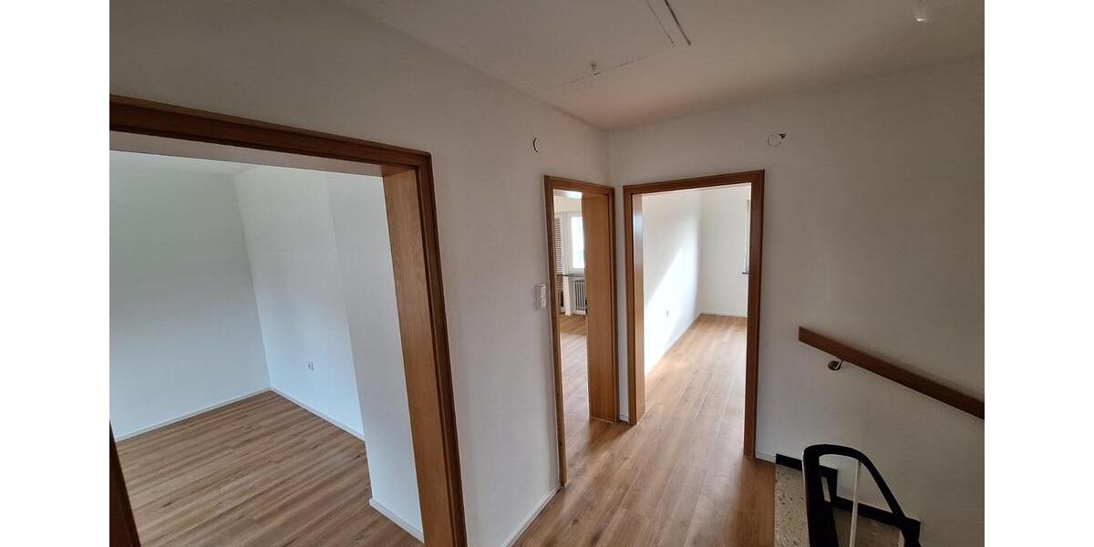 Reihenhaus Kronach - 4 Zimmer, 102 m&sup2;, 1.050&euro; | Angebot:24844306