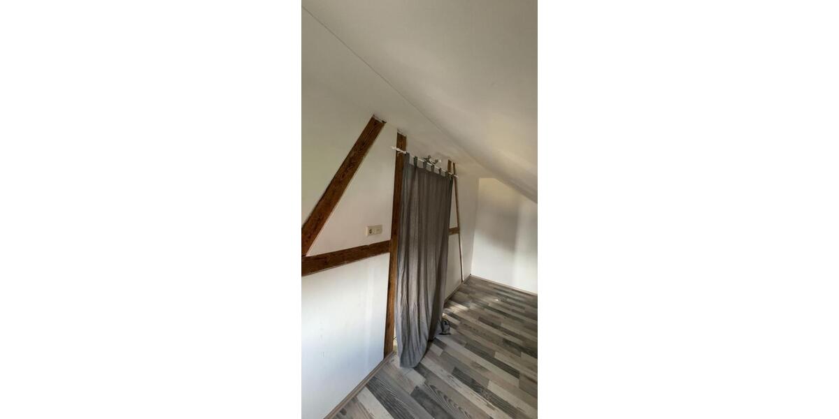 Dachgeschoßwohnung Zehdenick - 3 Zimmer, 80 m&sup2;, 950&euro; | Angebot:26645246