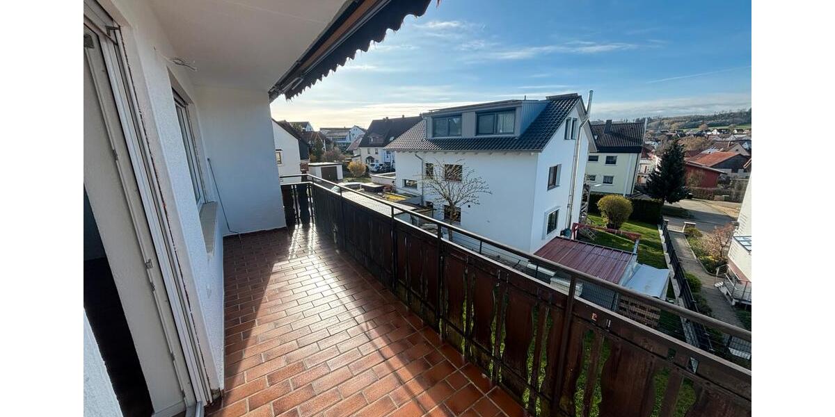 Etagenwohnung Wäschenbeuren - 4 Zimmer, 90 m&sup2;, 990&euro; | Angebot:25332661