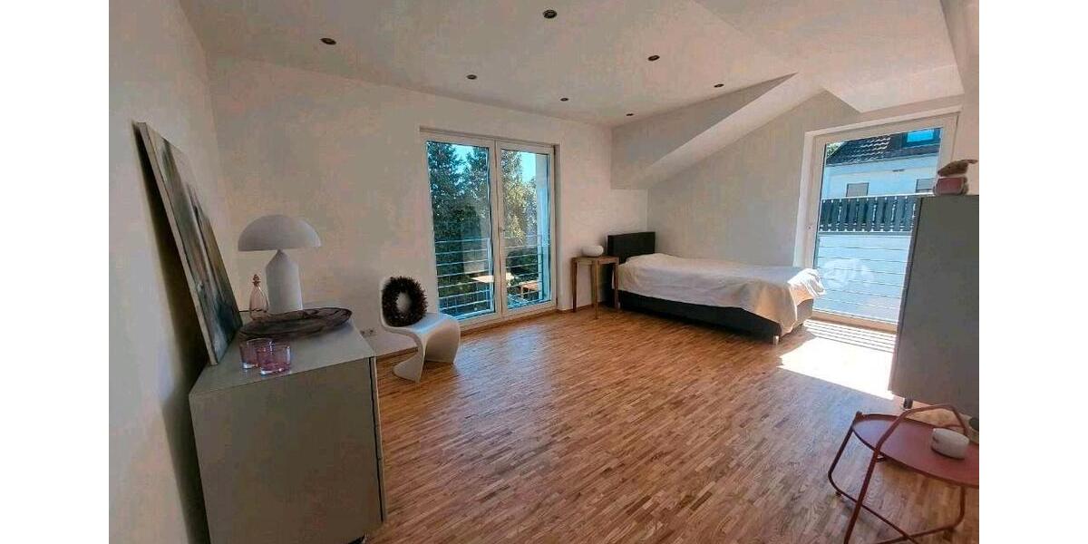 Wohnen auf Zeit Bonn Gronau - 10 Zimmer, 360 m&sup2;, 630&euro; | Angebot:26656257