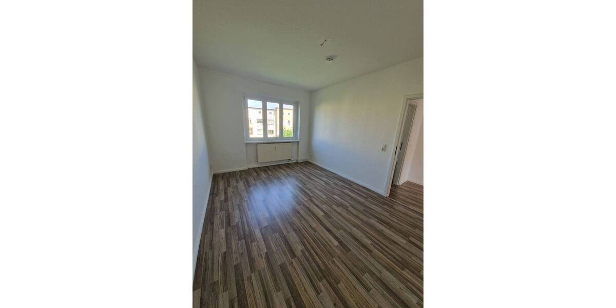 Etagenwohnung Magdeburg Cracau - 3 Zimmer, 71 m&sup2;, 469&euro; | Angebot:26798507