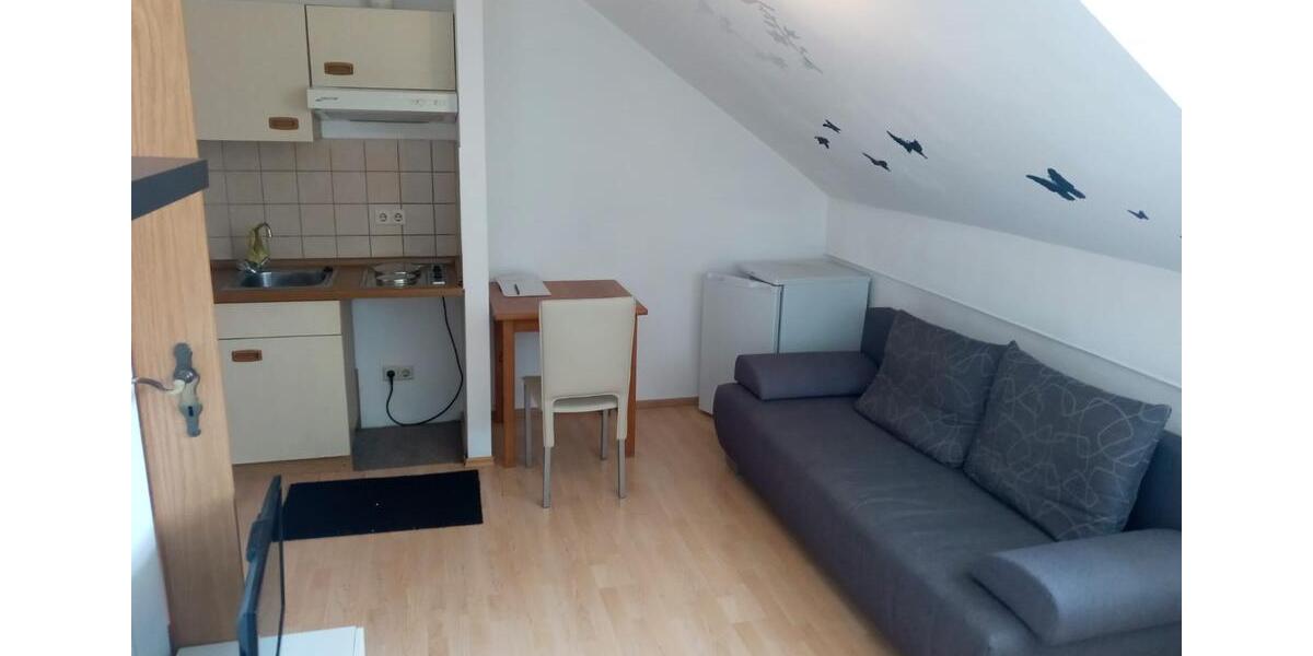 Dachgeschoßwohnung Bad Griesbach im Rottal - 1 Zimmer, 22 m&sup2;, 275&euro; | Angebot:26420385