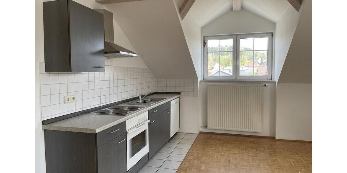 Dachgeschoßwohnung Waldburg - 1 Zimmer, 42 m&sup2;, 585&euro; | Angebot:26320179