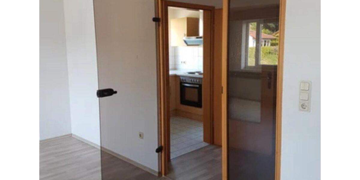 Etagenwohnung Dassel - 4 Zimmer, 86 m&sup2;, 600&euro; | Angebot:26503769