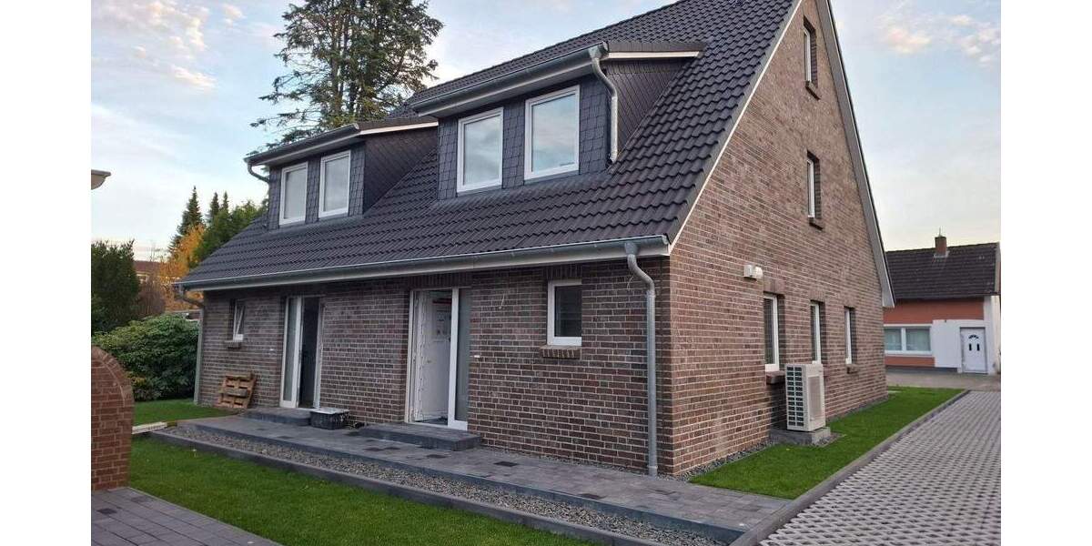 Doppelhaushälfte Quickborn - 5 Zimmer, 127 m&sup2;, 2.090&euro; | Angebot:25734072