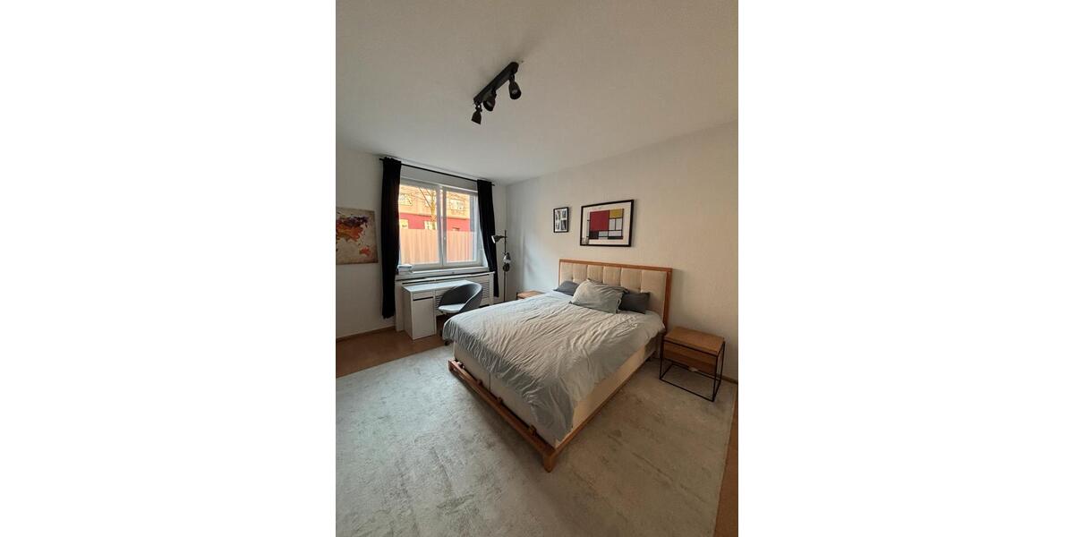 Wohnen auf Zeit Düsseldorf Oberbilk - 1 Zimmer, 15 m&sup2;, 800&euro; | Angebot:25797997