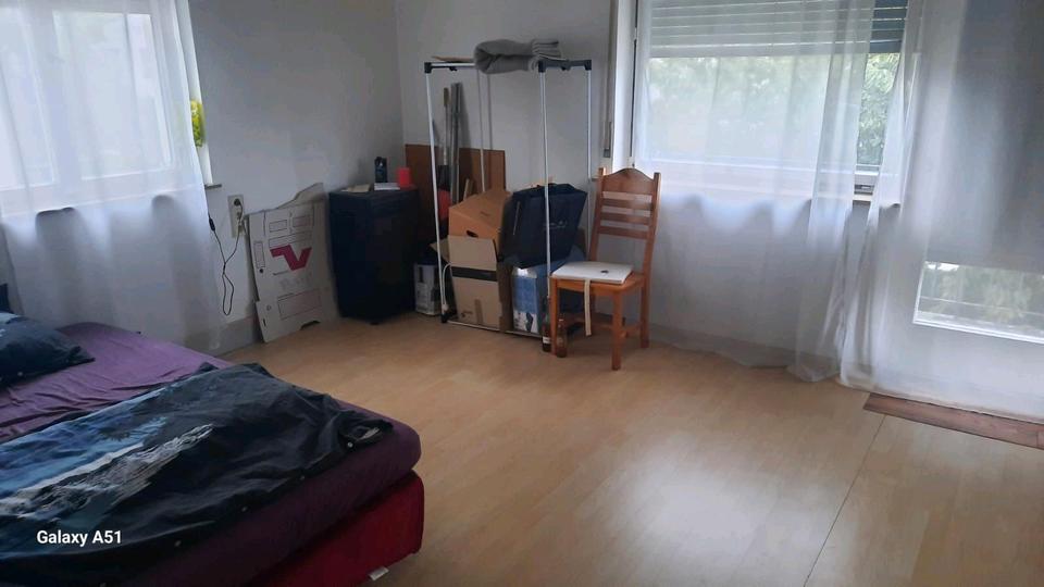 Wohnen auf Zeit Lichtentanne - 1 Zimmer, 50 m&sup2;, 380&euro; | Angebot:26103927