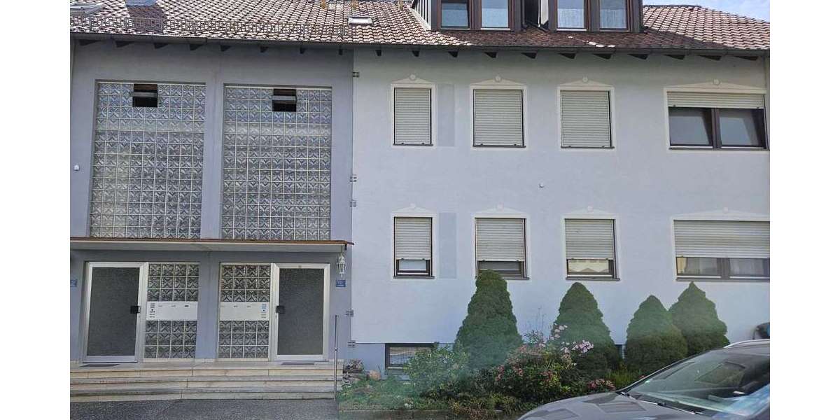 Etagenwohnung Nürnberg Almoshof - 4 Zimmer, 120 m&sup2;, 1.295&euro; | Angebot:27295213