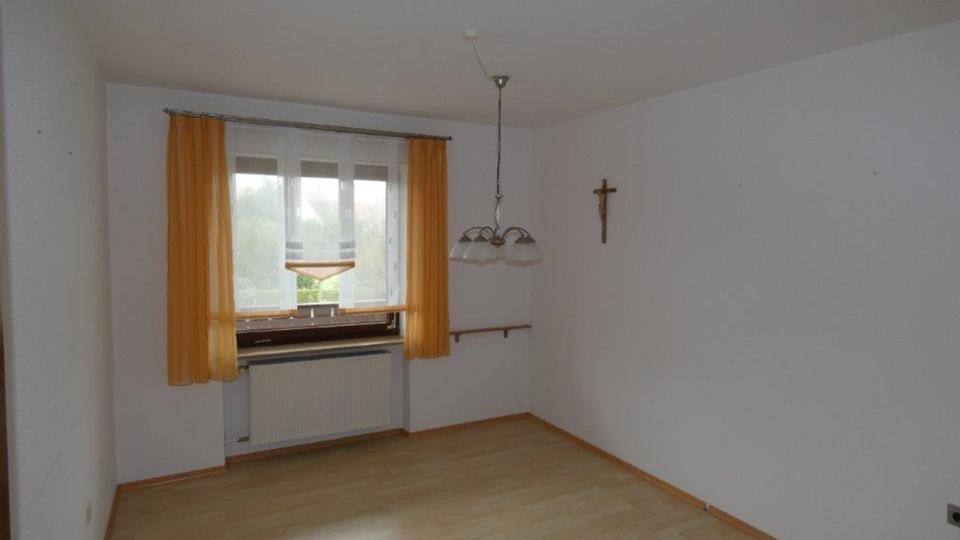 Einfamilienhaus Dillingen an der Donau - 6 Zimmer, 135 m&sup2;, 1.290&euro; | Angebot:25977751