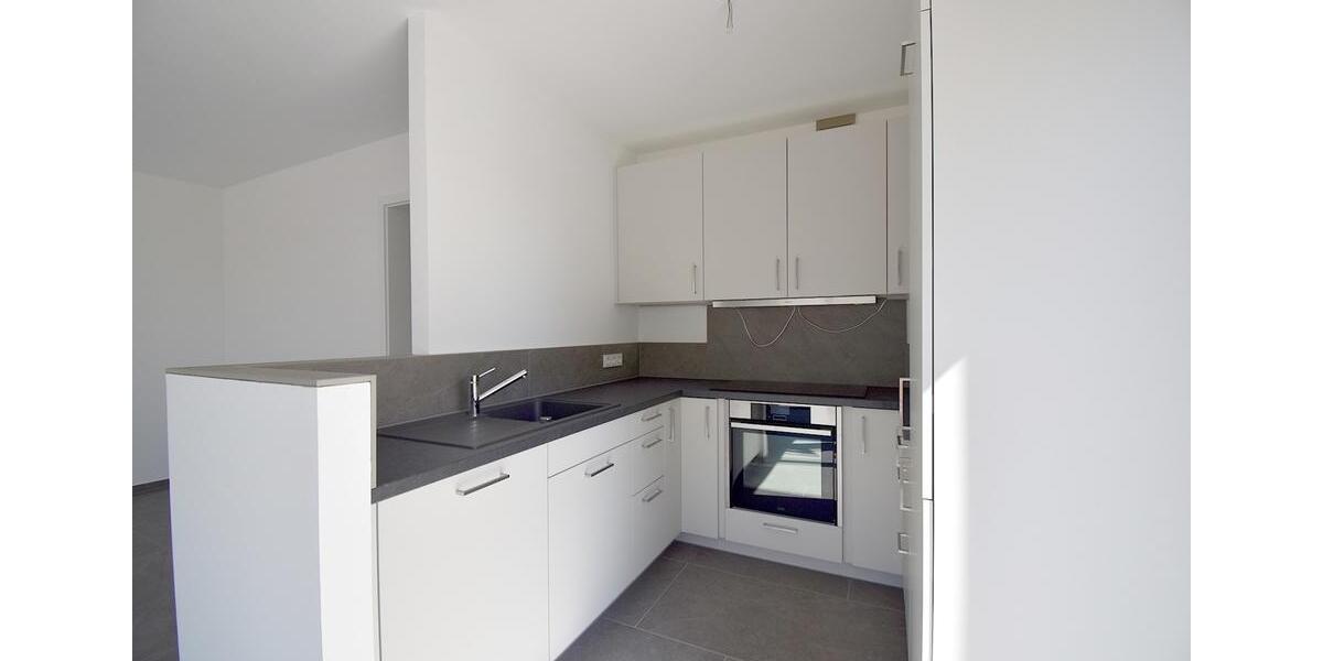 Neuwertig! Energieeffiziente 143m² Doppelhaushälfte mit Garten, Einbauküche und Garage in Straßfeld 5 zimmer