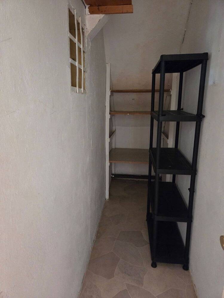 Große 3 Zimmer Wohnung mit Balkon und Einbauküche