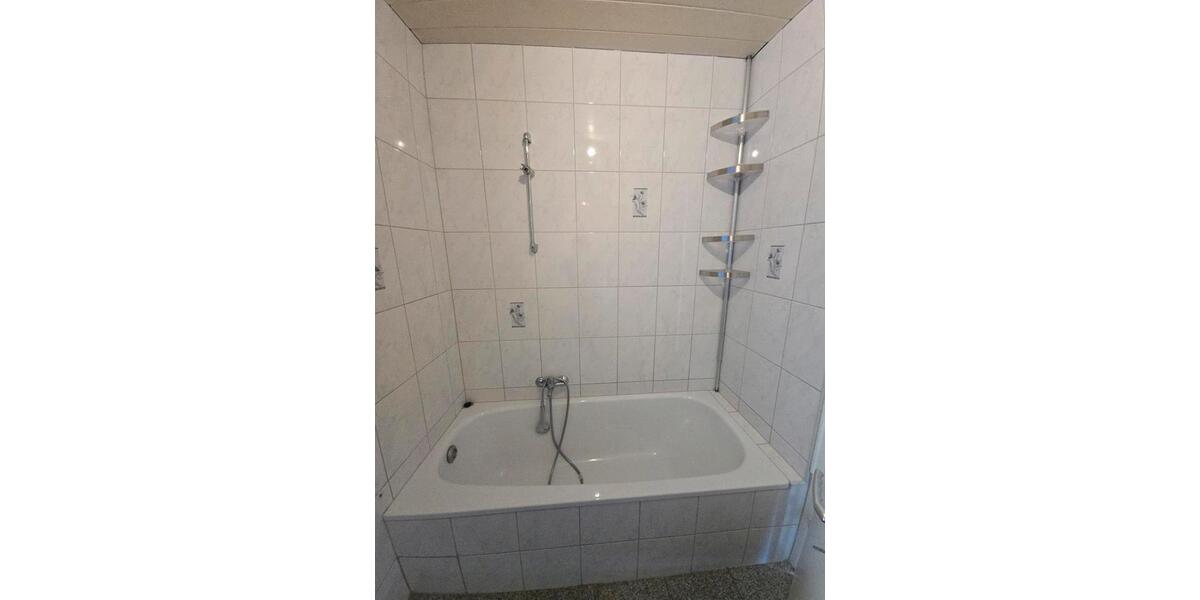 Etagenwohnung Remscheid Remscheid-Süd - 3 Zimmer, 74 m&sup2;, 870&euro; | Angebot:26217712
