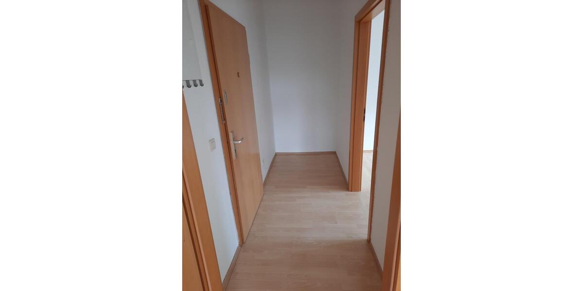 Helle 2-Raum-Wohnung 65 m² im san. Altbau zu vermieten 2 zimmer