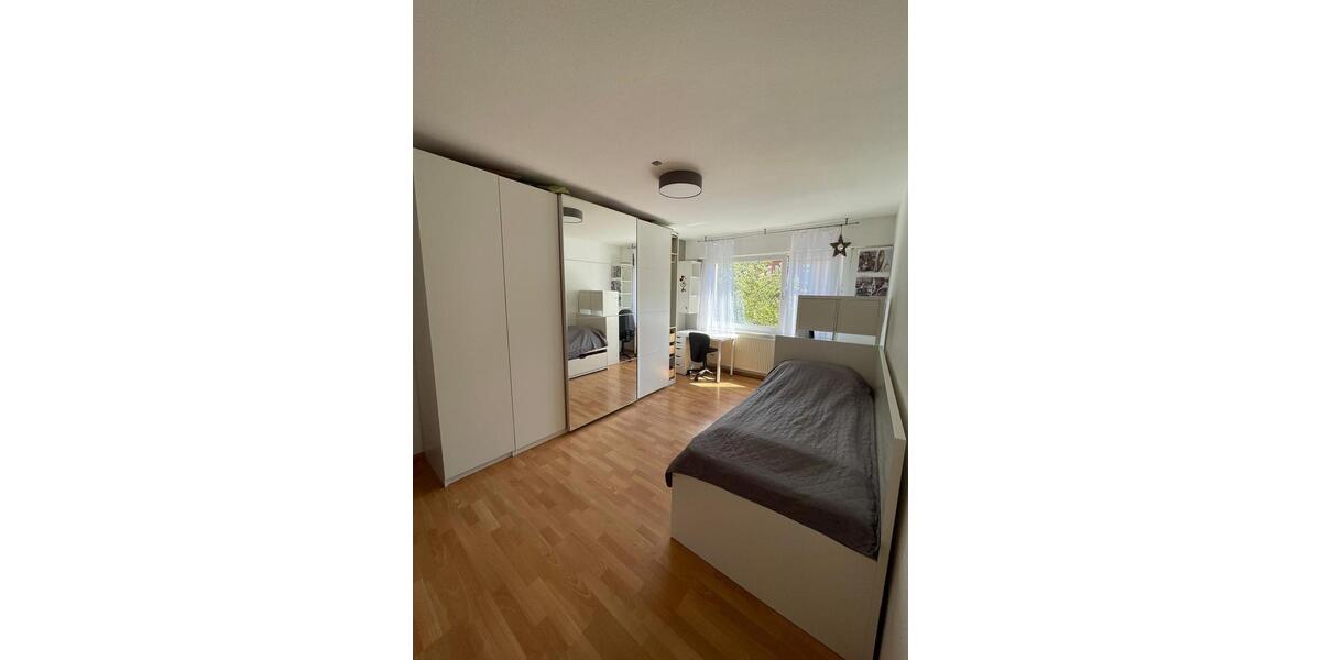Etagenwohnung Stuttgart Vaihingen - 4 Zimmer, 94 m&sup2;, 1.850&euro; | Angebot:26676232