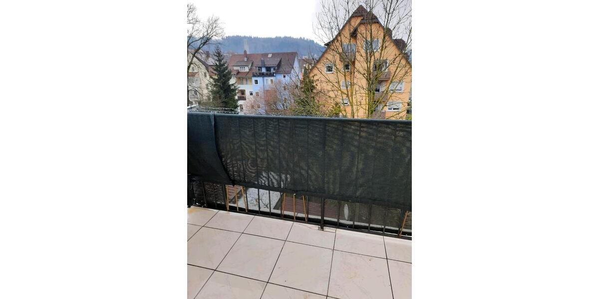 Etagenwohnung Tuttlingen - 5 Zimmer, 100 m&sup2;, 700&euro; | Angebot:24865408