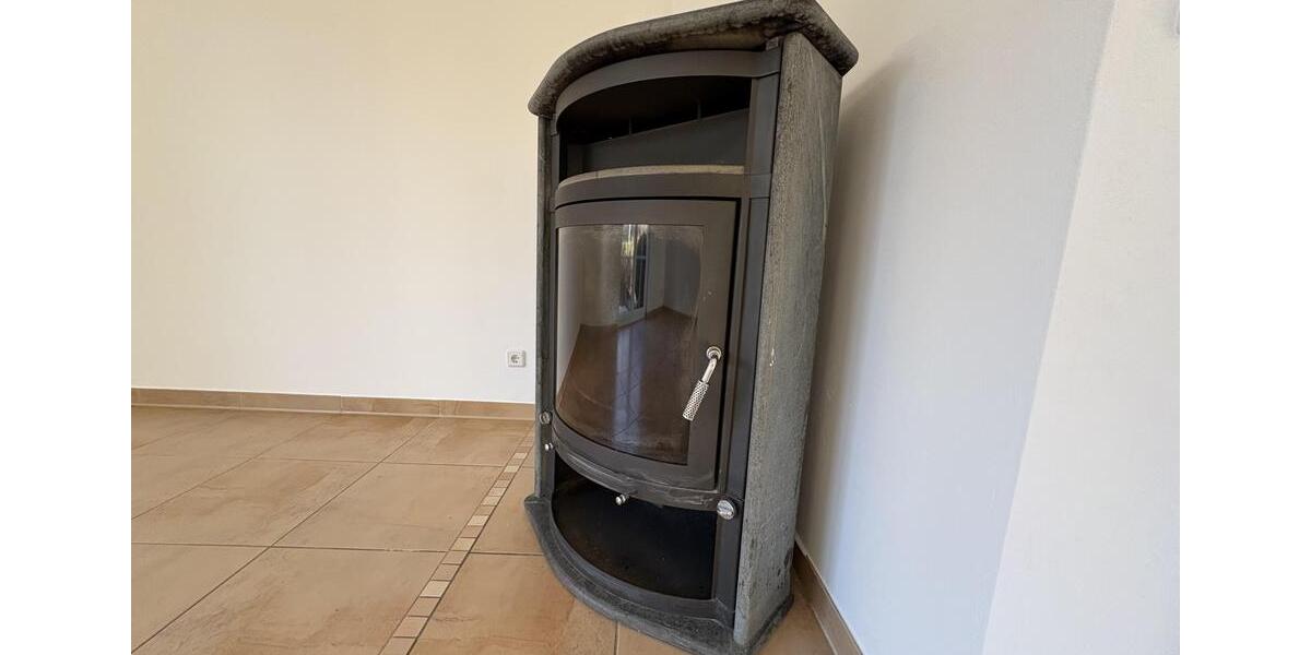 Einfamilienhaus Zwickau Cainsdorf - 3 Zimmer, 95 m&sup2;, 1.300&euro; | Angebot:24963886