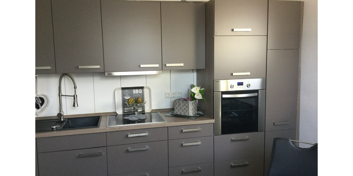 Etagenwohnung Norden - 4 Zimmer, 140 m&sup2;, 1.200&euro; | Angebot:25045229