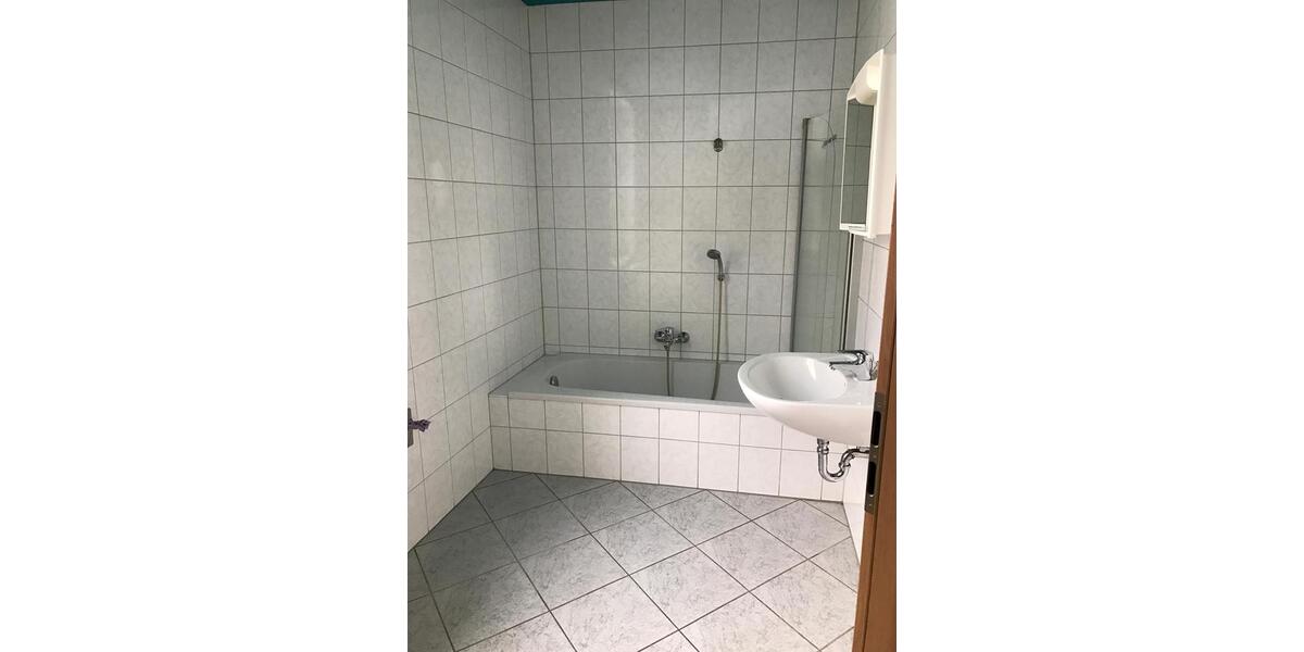 Erdgeschoßwohnung Raguhn-Jeßnitz Jeßnitz (Anhalt) - 2 Zimmer, 68 m&sup2;, 665&euro; | Angebot:25614526