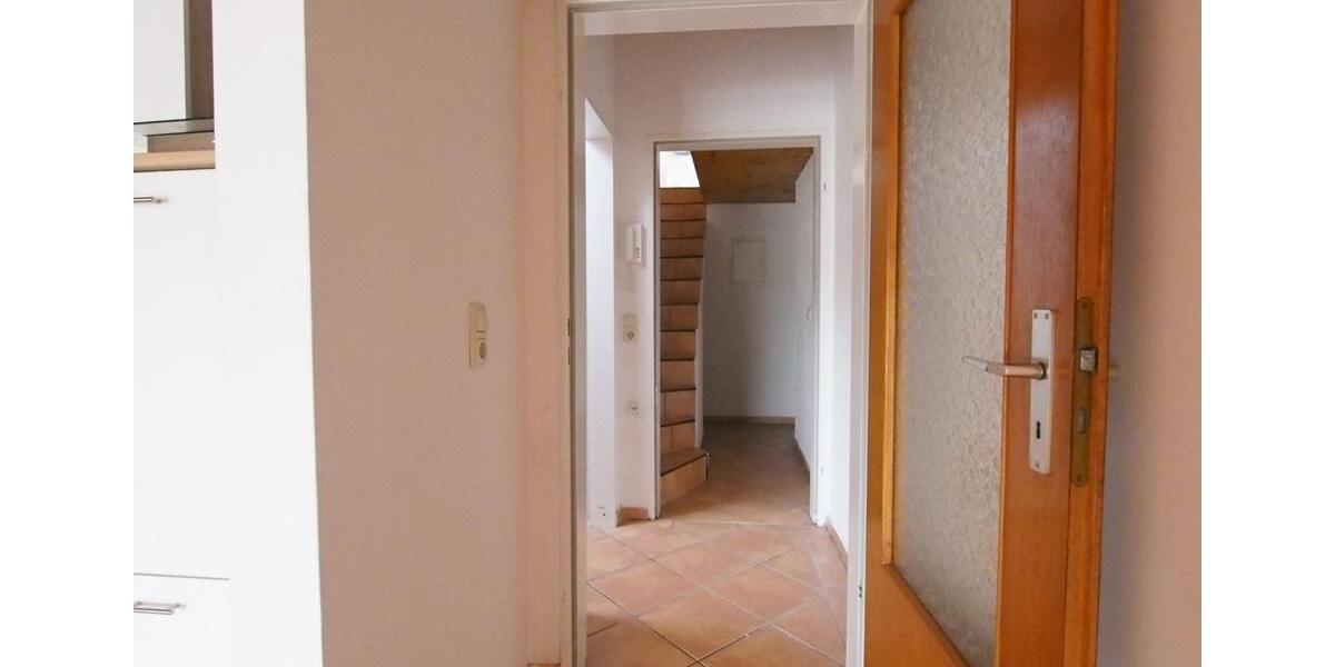 Etagenwohnung Wettenberg - 3 Zimmer, 74 m&sup2;, 740&euro; | Angebot:25853924