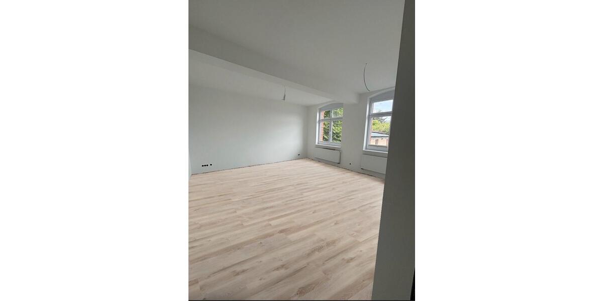 Erdgeschoßwohnung Sinn - 2 Zimmer, 130 m&sup2;, 1.200&euro; | Angebot:26614071