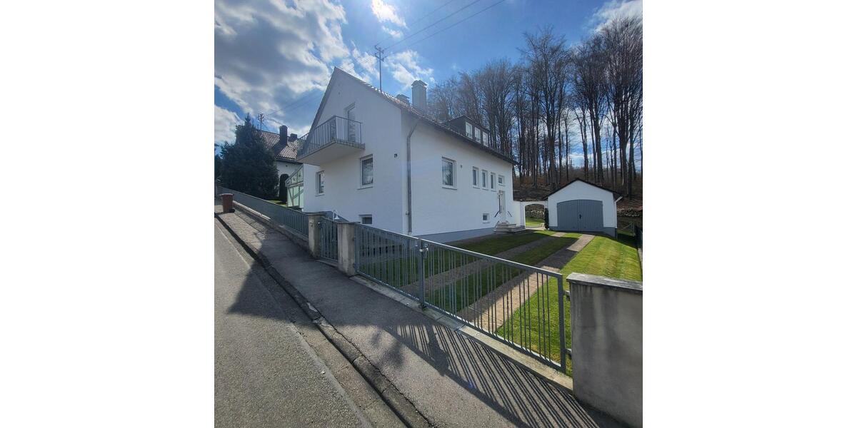 Mehrfamilienhaus, Wohnhaus Krumbach (Schwaben) - 5 Zimmer, 144 m&sup2;, 1.500&euro; | Angebot:25300778