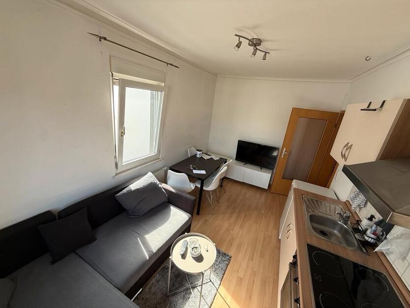 Attraktive 2-Zimmer-Wohnung in zentraler Lage – voll möbliert