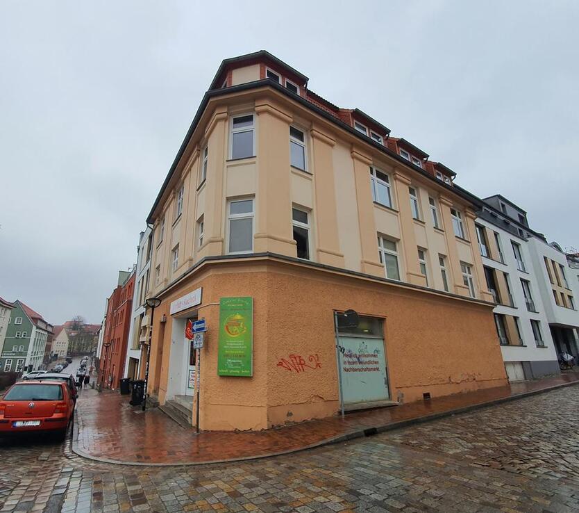 Helle 3-Raum-AltbauWohnung in der Stadtmitte von Rostock