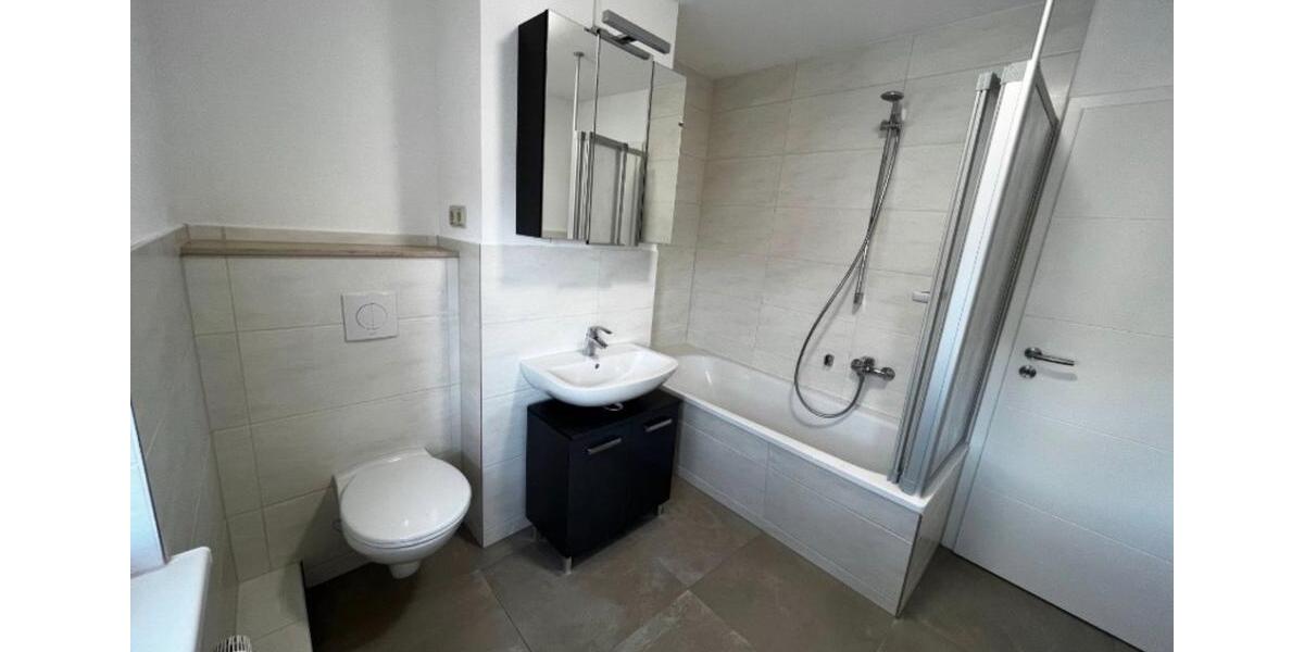 Dachgeschoßwohnung Freiberg - 4 Zimmer, 103 m&sup2;, 720&euro; | Angebot:24242562