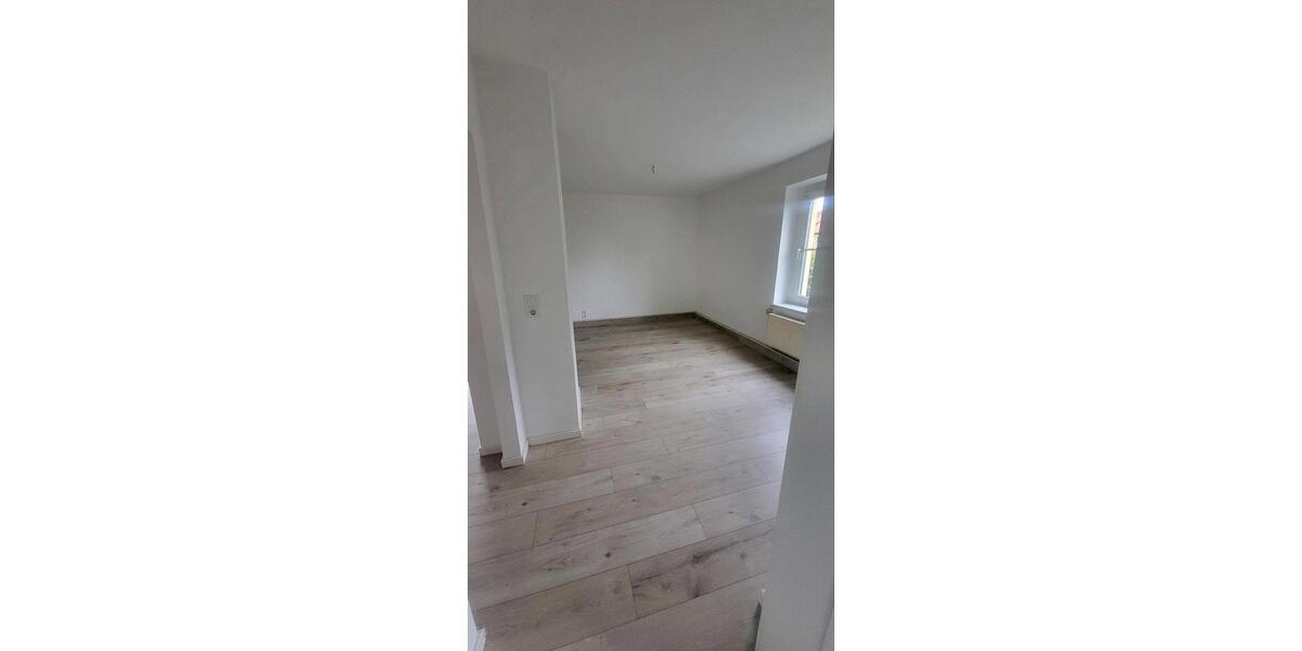 Erdgeschoßwohnung Naumburg (Saale) - 2 Zimmer, 42 m&sup2;, 400&euro; | Angebot:24689686