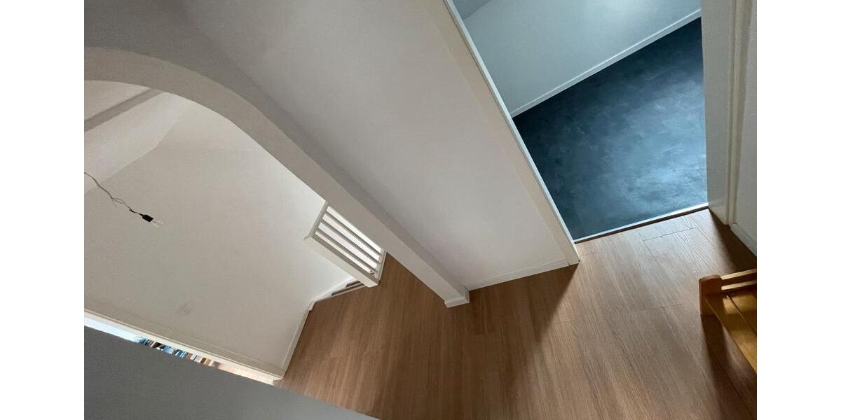 Etagenwohnung Annweiler am Trifels - 4 Zimmer, 120 m&sup2;, 1.300&euro; | Angebot:26626119